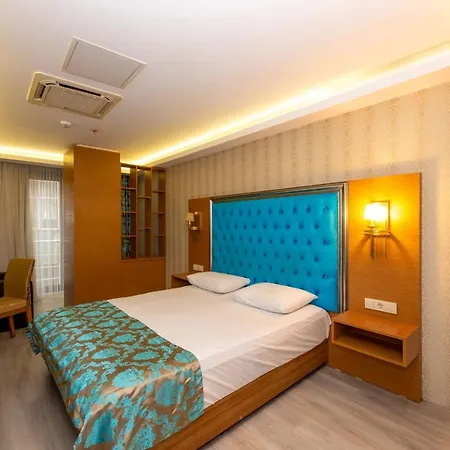 Grand Palace Hotel 3*