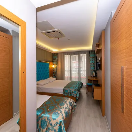 Grand Palace Hotel 3*