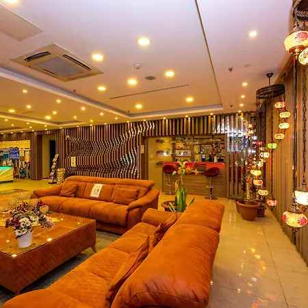 Grand Palace 3*
