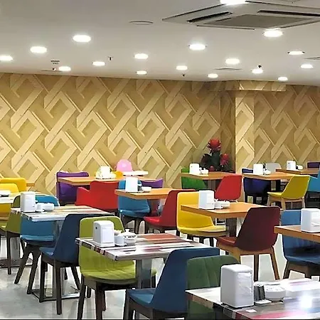 Grand Palace Hotel