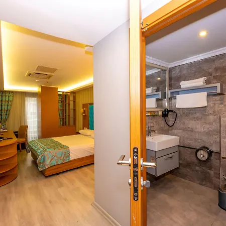 Grand Palace 3*