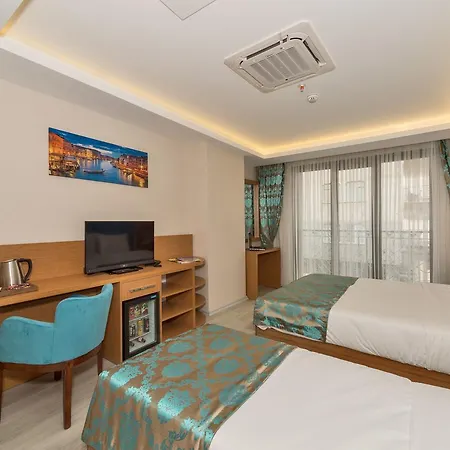 Otel Grand Palace 3*