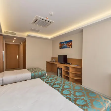 Otel Grand Palace 3*