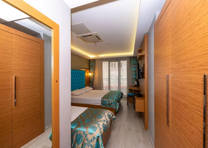 그랜드 팰리스 호텔 3*