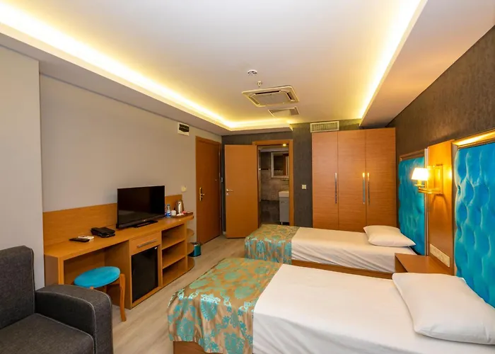 그랜드 팰리스 호텔 3*