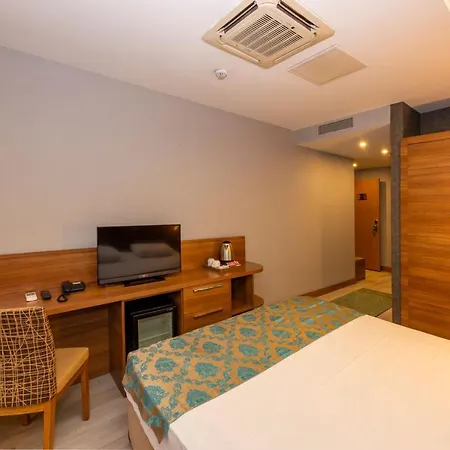 Hotel Grand Palace