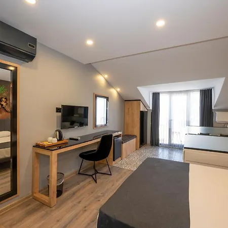 Grand Palace ホテル 3*