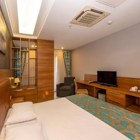Grand Palace 3*